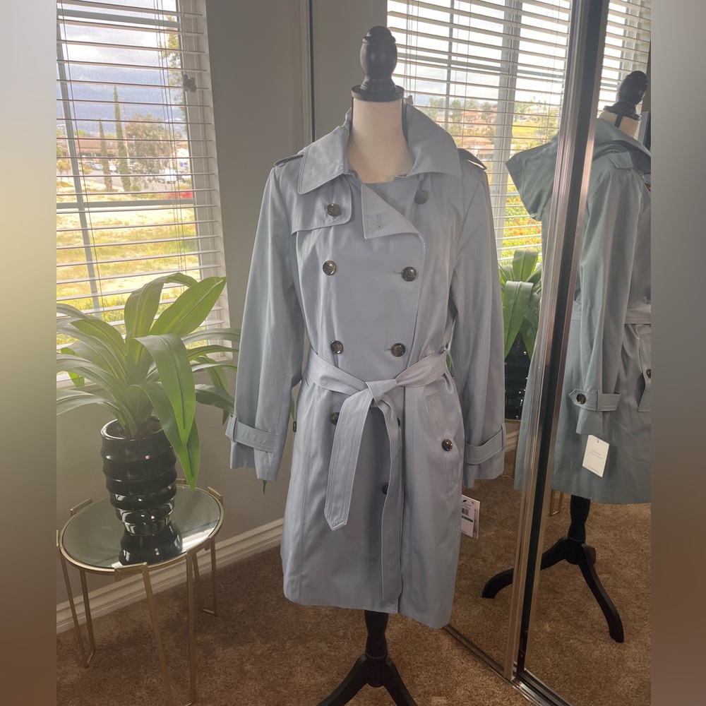 London Fog Double-Breasted Trench Coat / Rain Coat Light Blue Large NEW